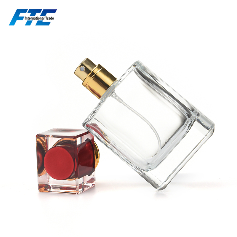 Wholesale Square Pump Spray Clear Perfume Glass Bottle 50 ml
