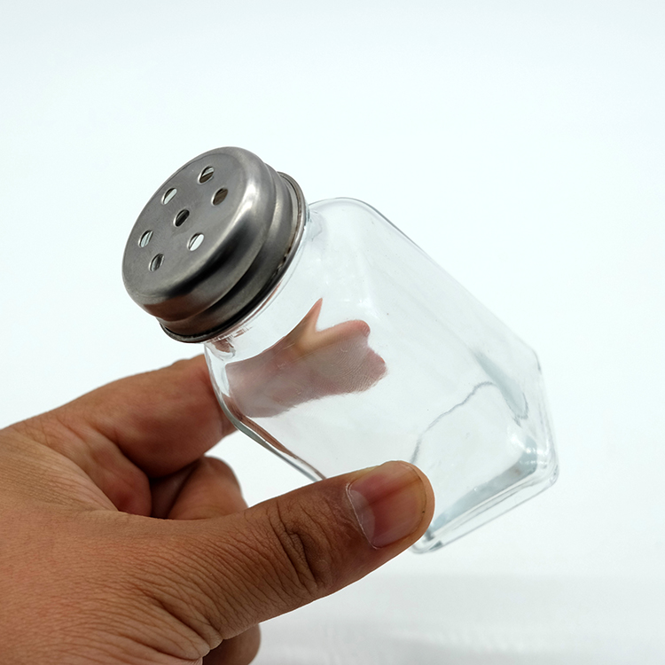 Wholesale Square Shape Glass Bottle Daily Use Seasoning Bottle with Metal Holes Lid Cumin Powder Glass Bottle for Condiment