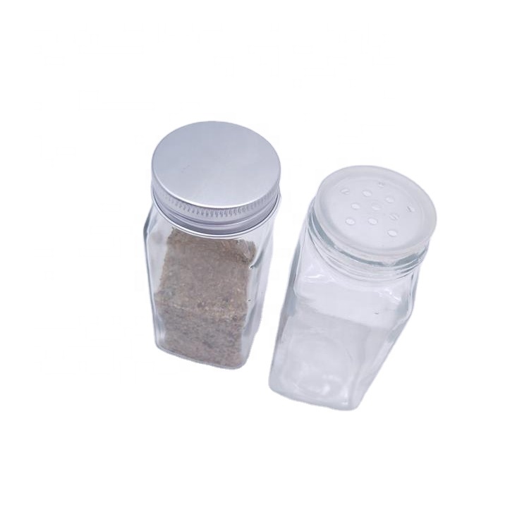 Wholesale Square glass spice bottles spice glass jar with silver metal lids shaker tops