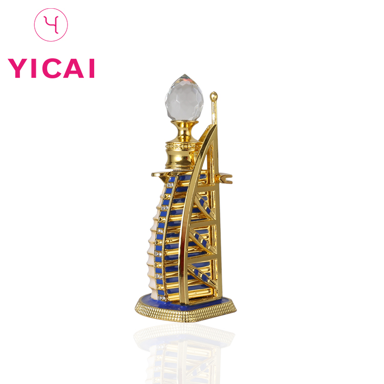 Wholesale Unique 8ml  Refillable Triangle Shaped Perfume Bottle