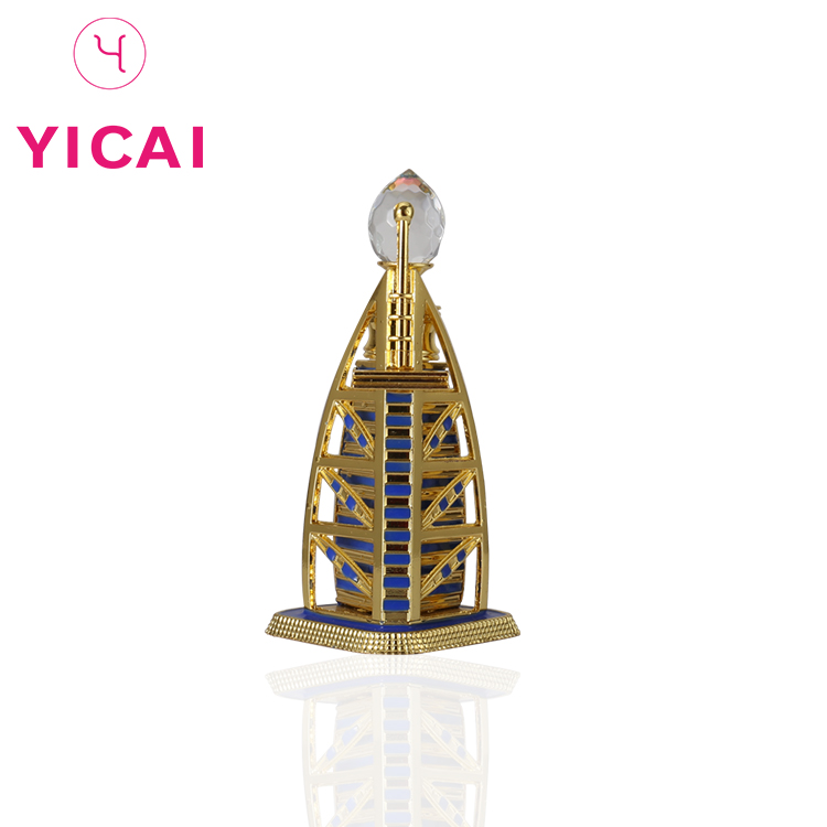 Wholesale Unique 8ml Refillable Triangle Shaped Perfume Bottle