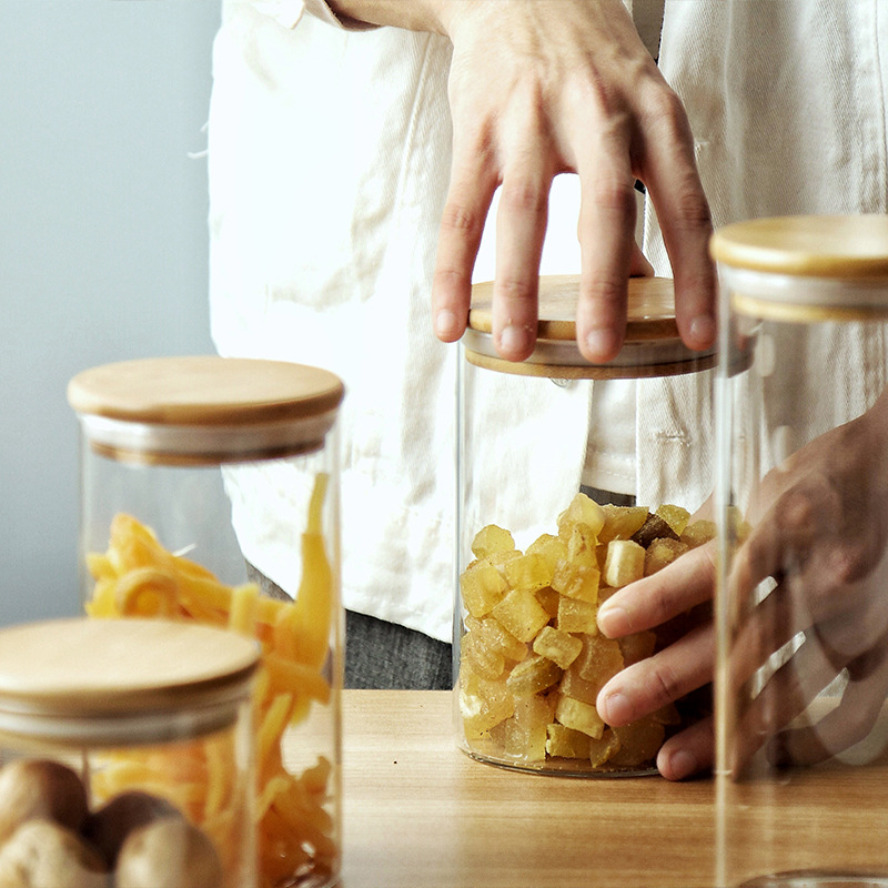 Wholesale Unique Clear Borosilicate Bamboo Lid Grade Kitchen Cylinder Airtight Food Storage Glass Jar