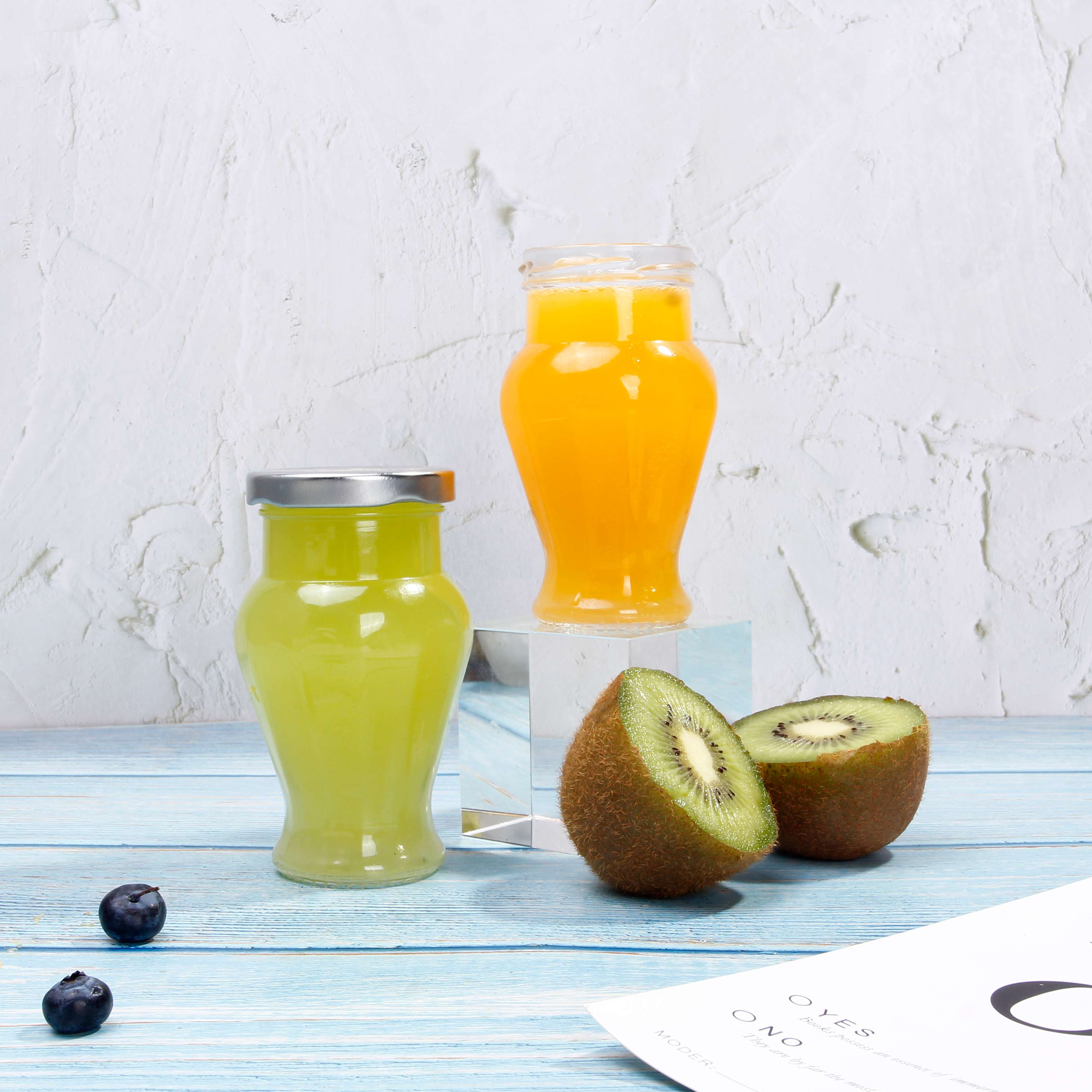 Wholesale Unique Design 300ml 500ml Glass Juice Jam Jelly Honey Jars Bottles With Lid