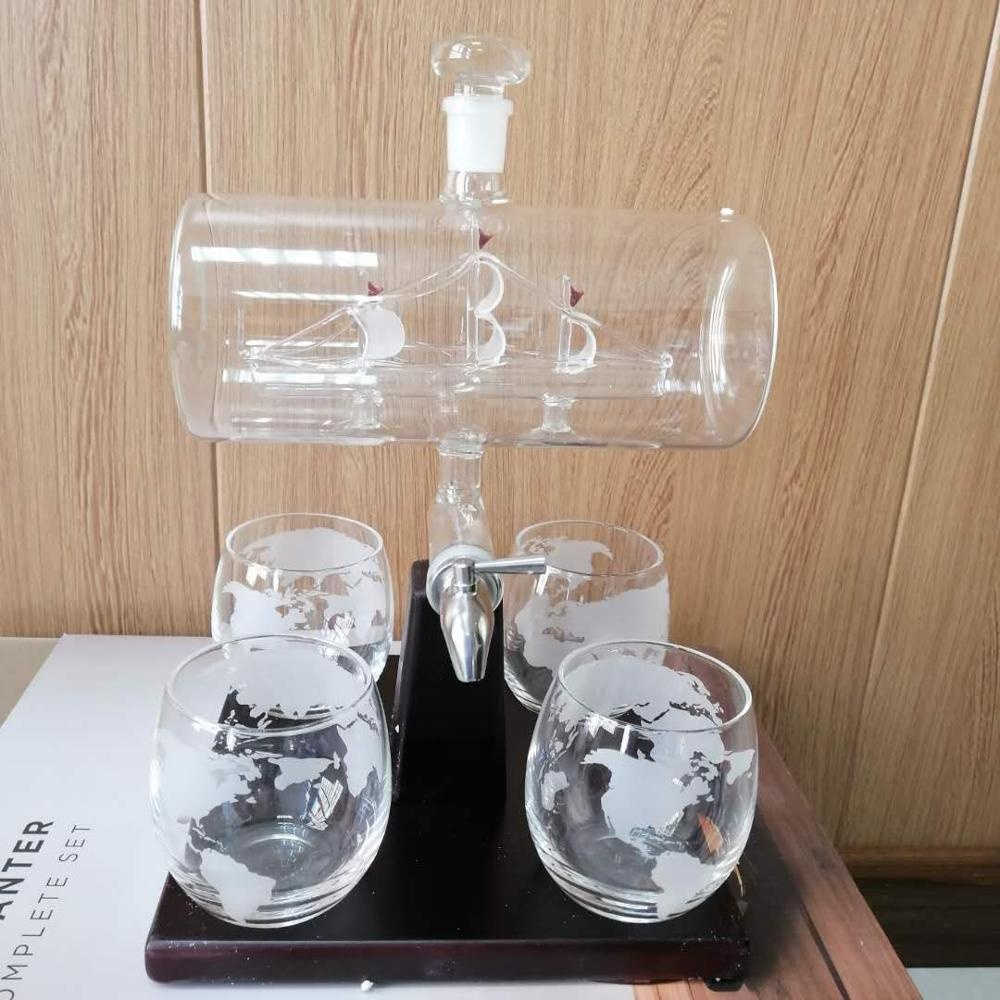 Wholesale Whiskey dencanter set Glass Beverages carafe decanter whisky Tequila Rum Brandy Vodka Whiskey dencanter set Bottles
