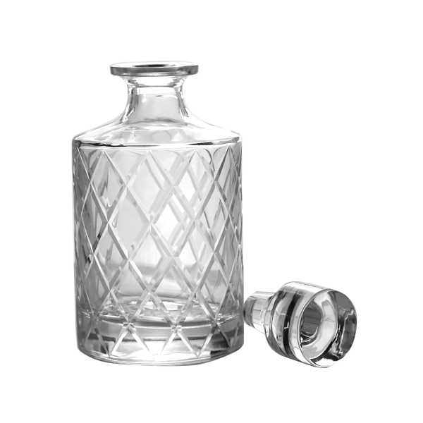 Wholesale bulk wine crystal glass bottle embossed decanter 850ml