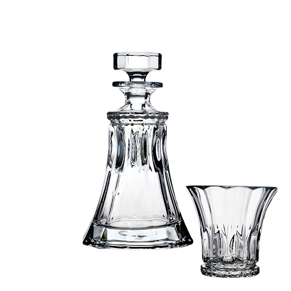 Wholesale classic whiskey glass decanter set with 6 whiskey tumbler glasses