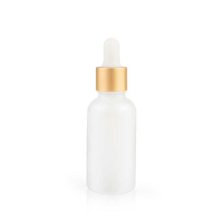 Wholesale cosmetic packaging clean10ml glass dropper bottle for essential oil
