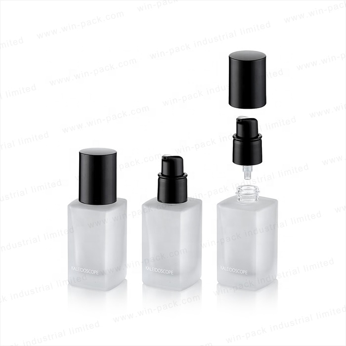 Wholesale cosmetic square glass bottle 30ml with lotion pump cap  for lotion serum cream full set