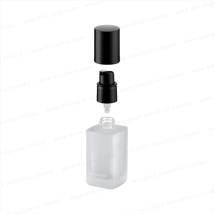 Wholesale cosmetic square glass bottle 30ml with lotion pump cap for lotion serum cream full set