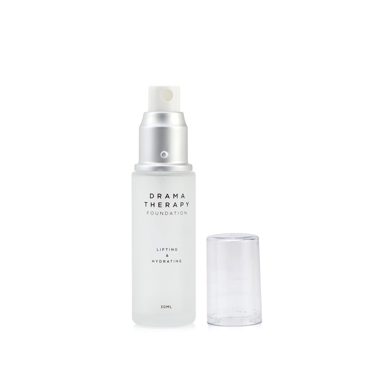 Wholesale custom 15ml 20ml 30ml 50ml 80ml round refillable spray glass bottles with sliver spray