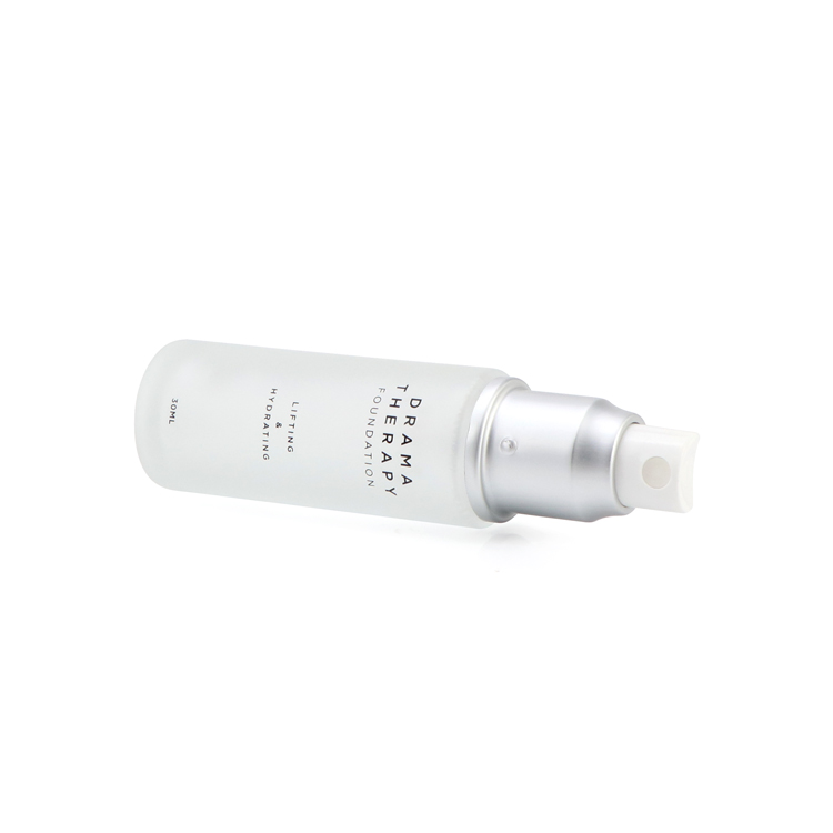 Wholesale custom 15ml 20ml 30ml 50ml 80ml round refillable spray glass bottles with sliver spray