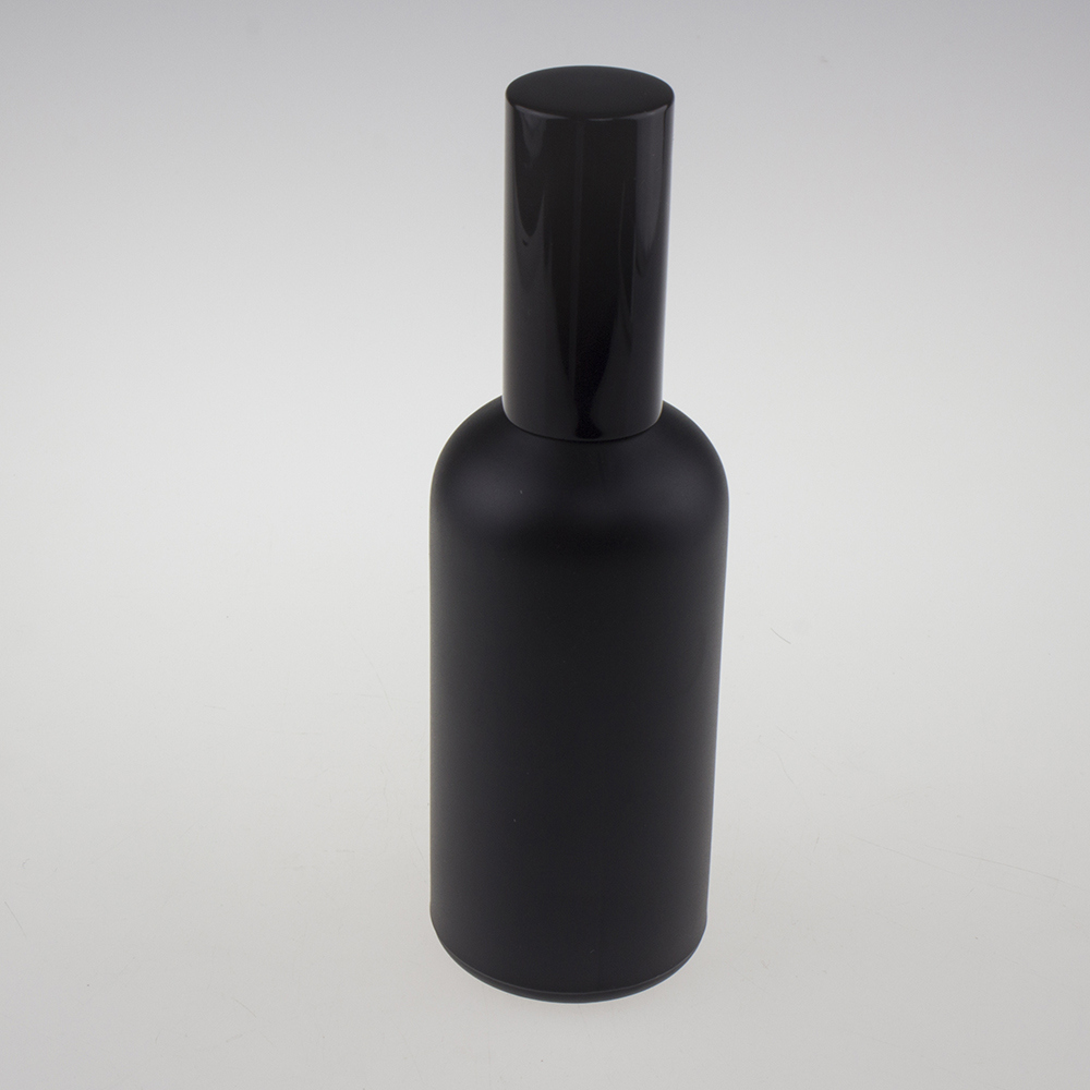 Wholesale custom 3oz 100ml matt black glass spray bottle with mist pump cap