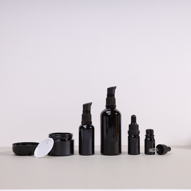 Wholesale custom Luxury cosmetics packaging face cream skin care cosmetic bottle sets