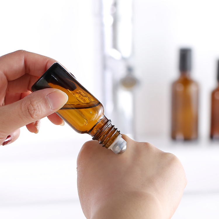 Wholesale custom high quality luxury empty packaging cosmetic 10ml roll on essential oil roller bottles