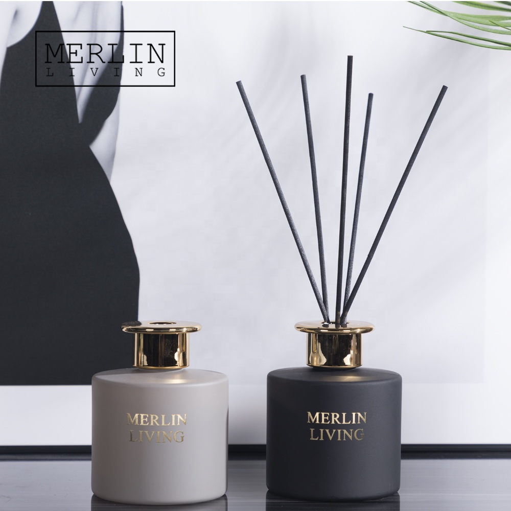 Wholesale custom logo Home decor empty reed diffuser glass bottle with sticks perfume luxury glass fragrance oil bottle gift set