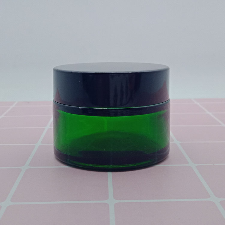 Wholesale customized 50g glass jar and plastic cosmetic jar