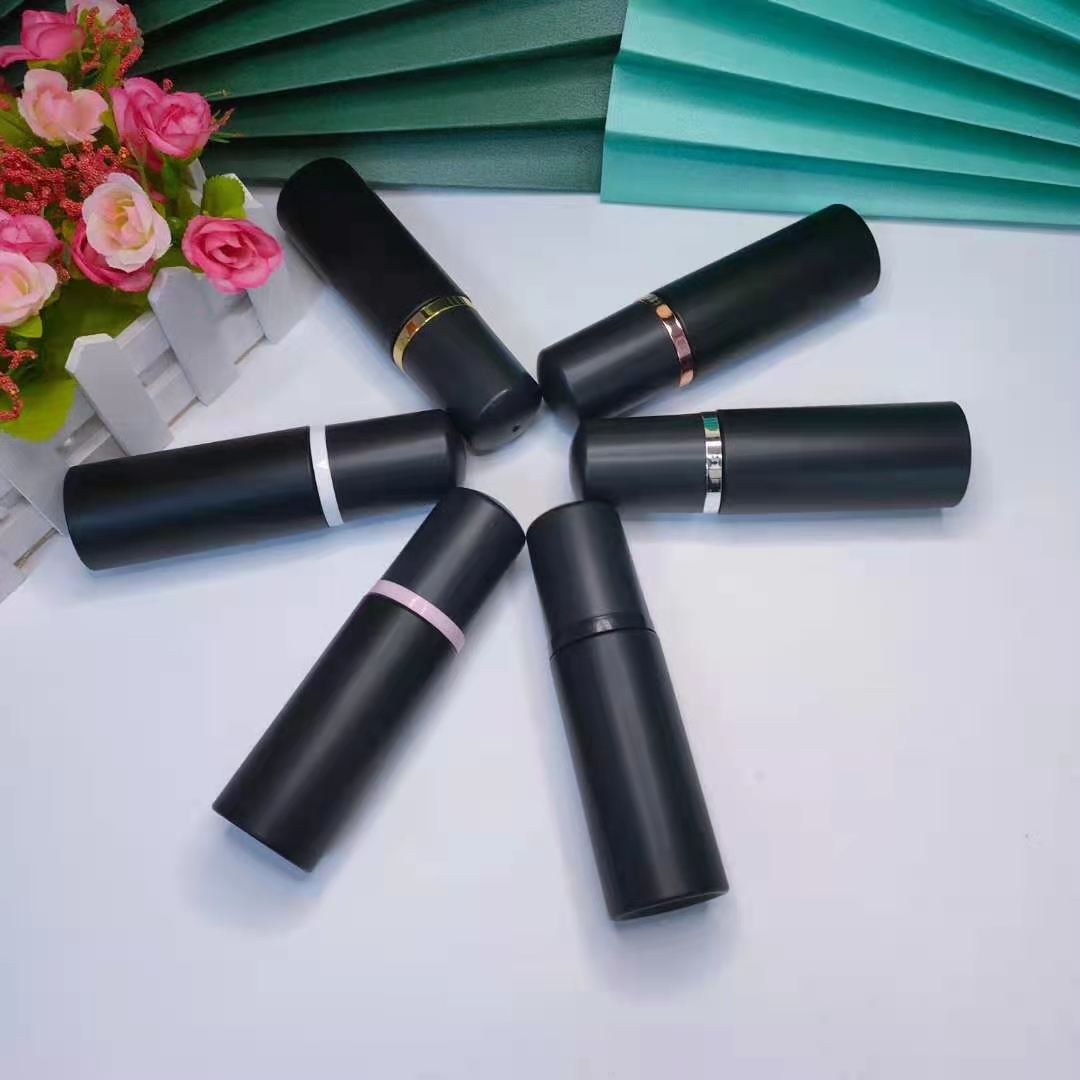 Wholesale customs logo luxury mousse bottle black foam pump bottle in good price