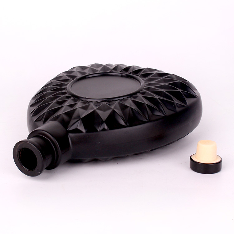 Wholesale empty 500ml matte black glass whiskey wine bottle with stopper