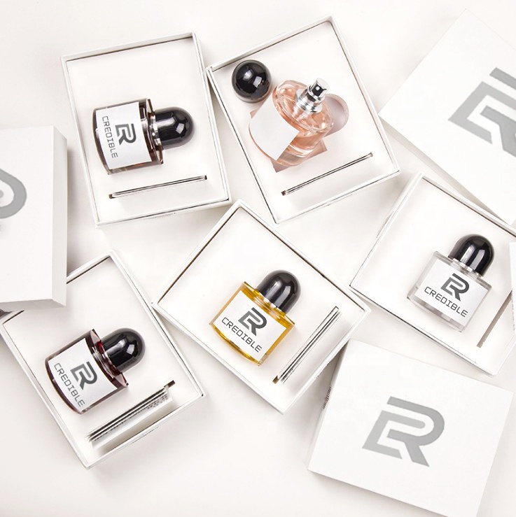Wholesale empty glass 50ml 100ml perfume spray bottle