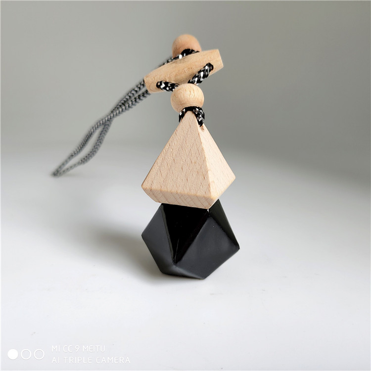 Wholesale empty hanging car square perfume bottle diffuser bottle with wooden cap