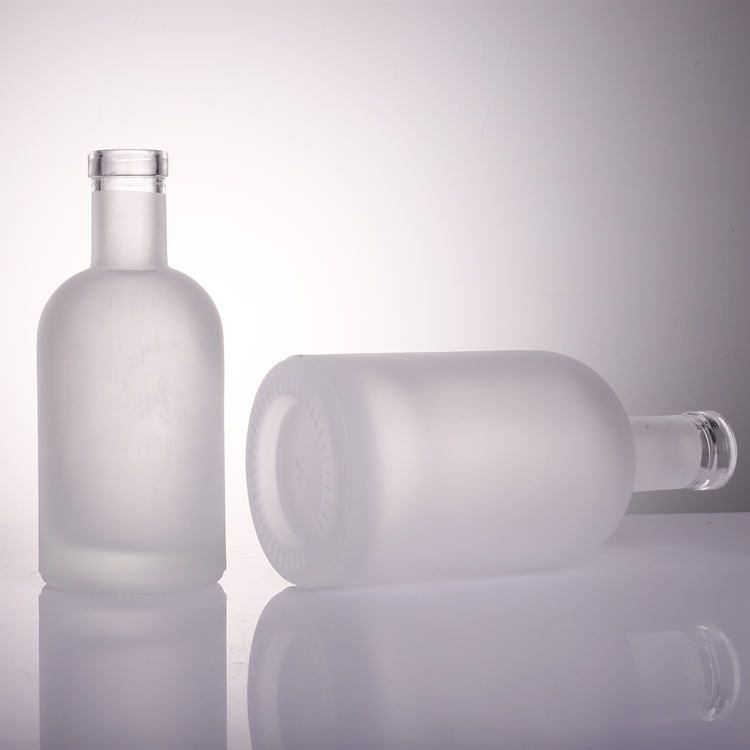 Wholesale extra flint 500ml vodka glass bottle 750ml