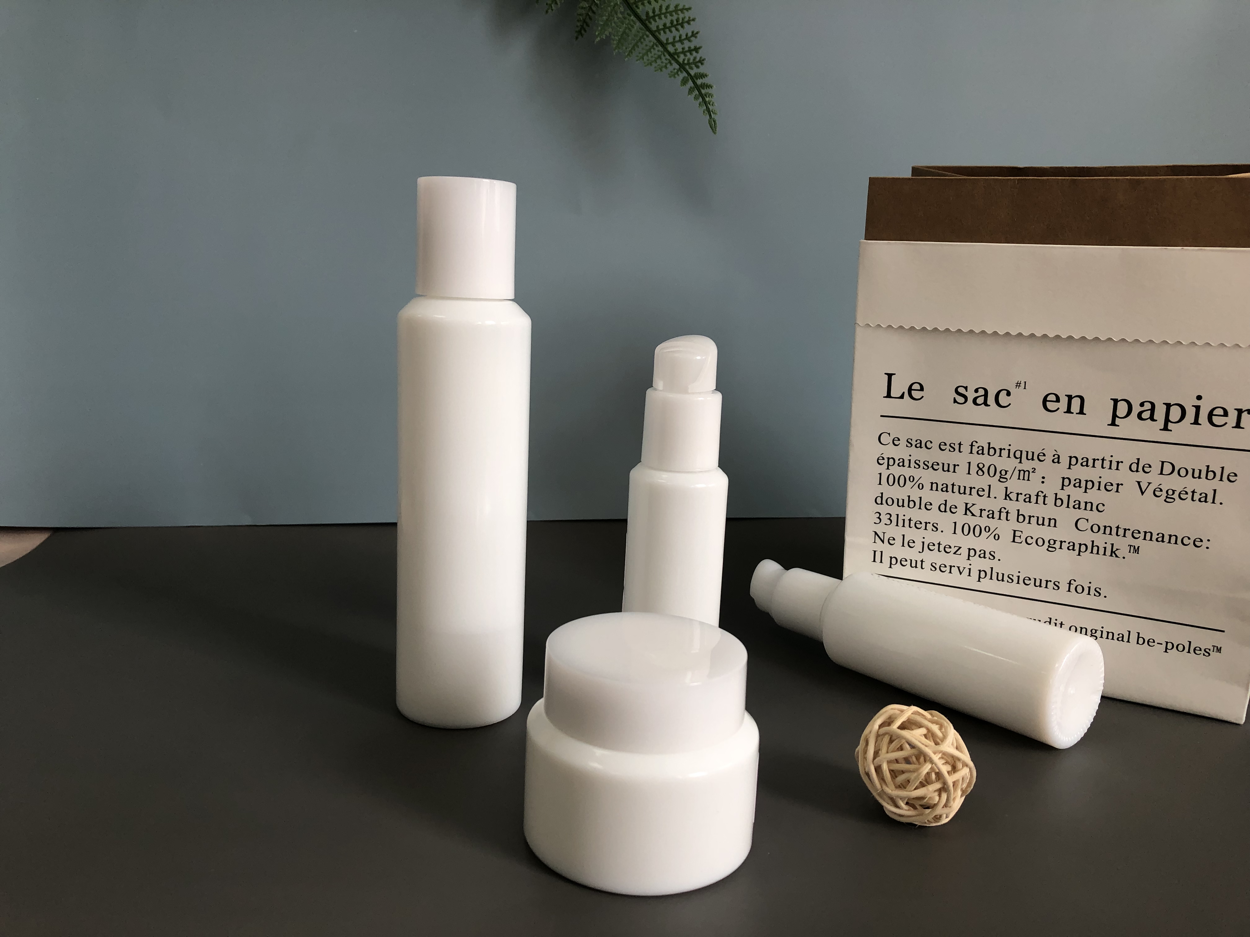 Wholesale factory price cosmetic packaging skin care opal glass bottle