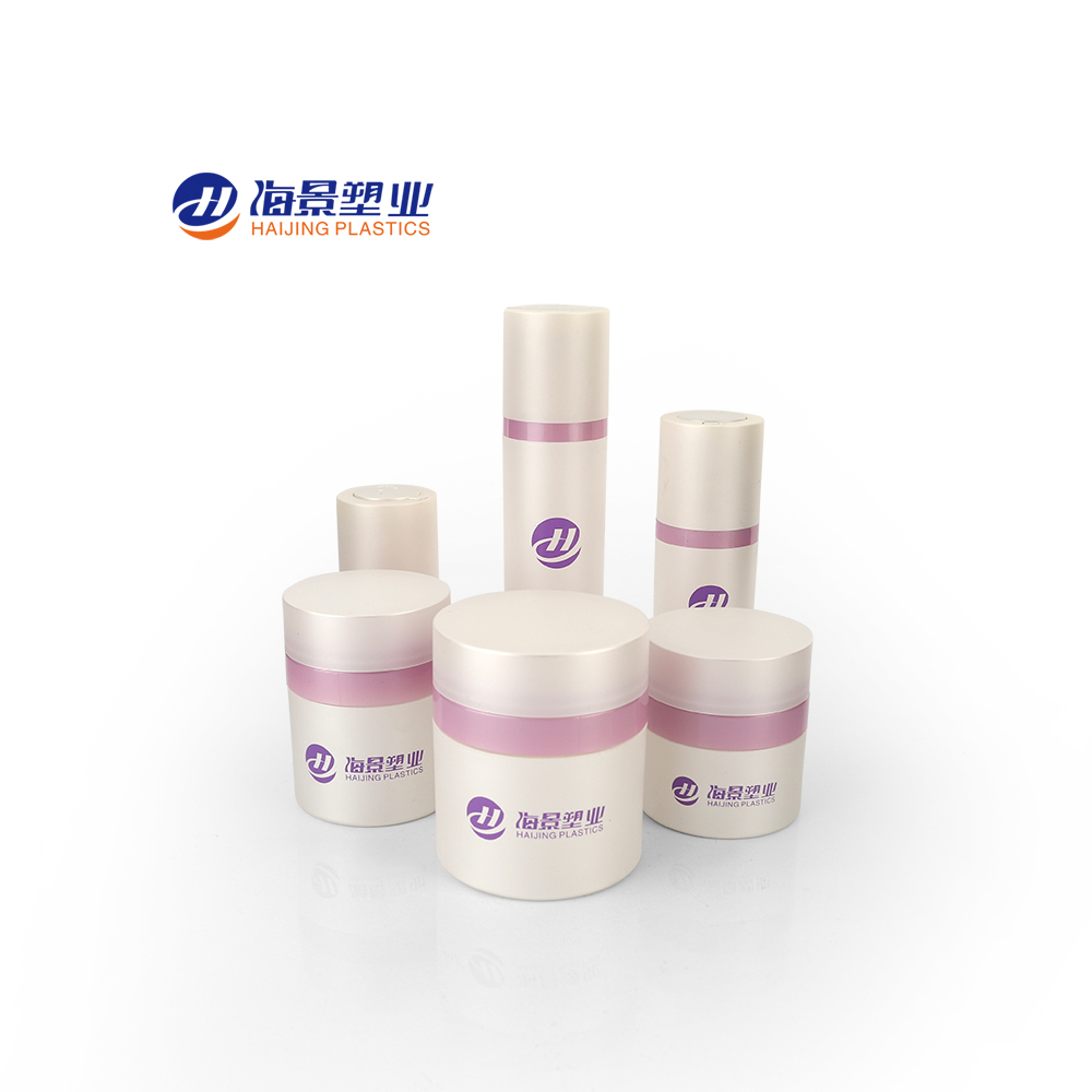 Wholesale fancy 15g 30g 50g Squeeze jar cream plastic cosmetic white Airless Pump Container