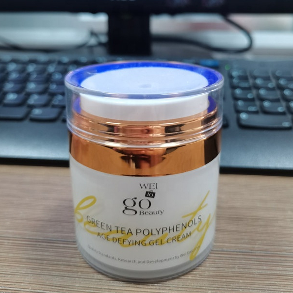 Wholesale fancy 15g 30g 50g Squeeze jar cream plastic cosmetic white Airless Pump Container