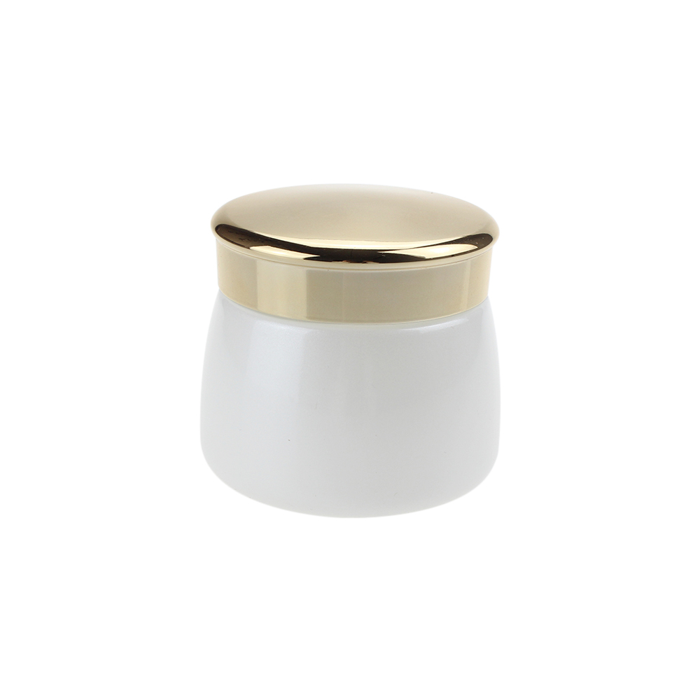 Wholesale frosted cosmetic glass 130ml cream jar with silver gold metal lid