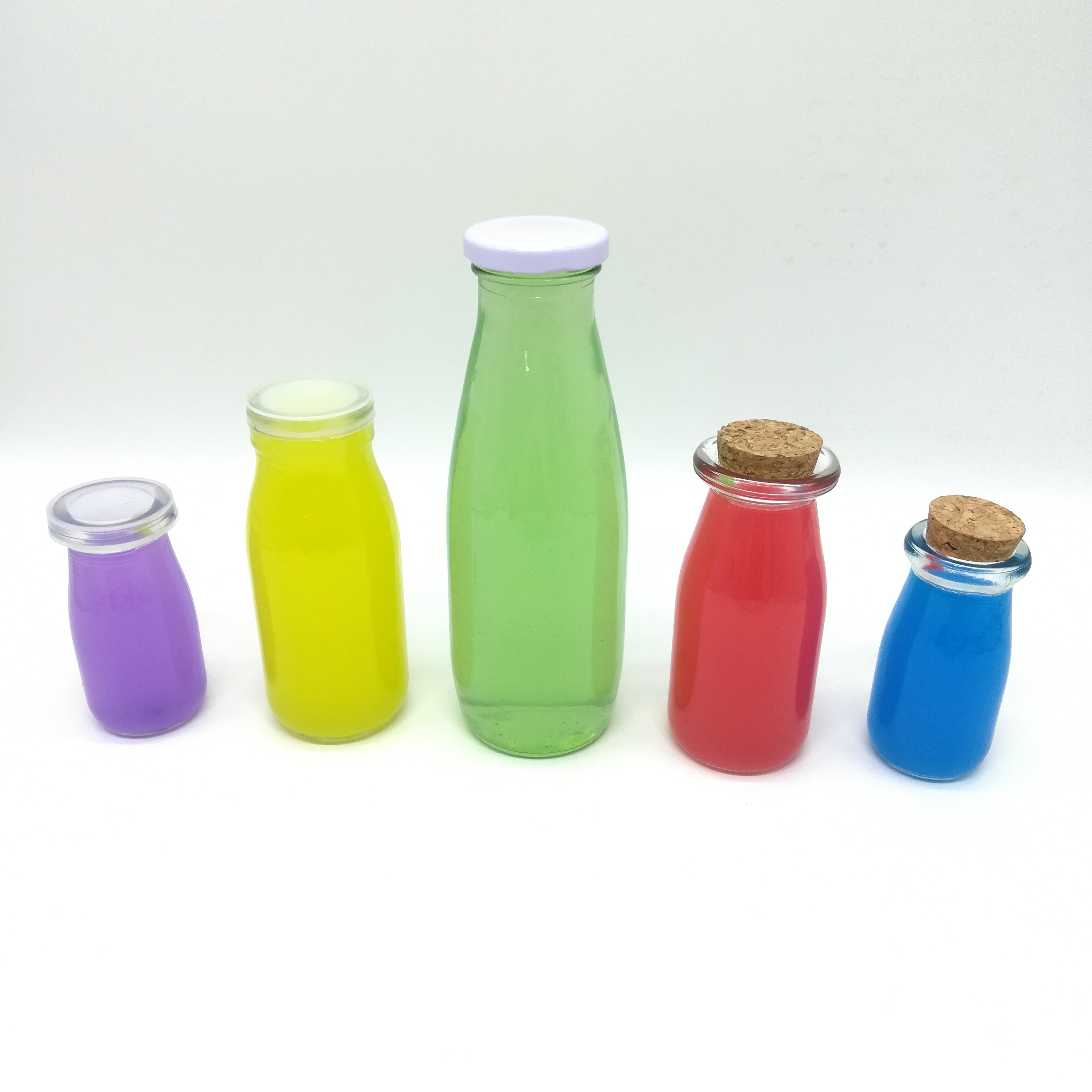 Wholesale heat-resistant 1liter round glass milk juice beverage bottles manufacturer with metal lid