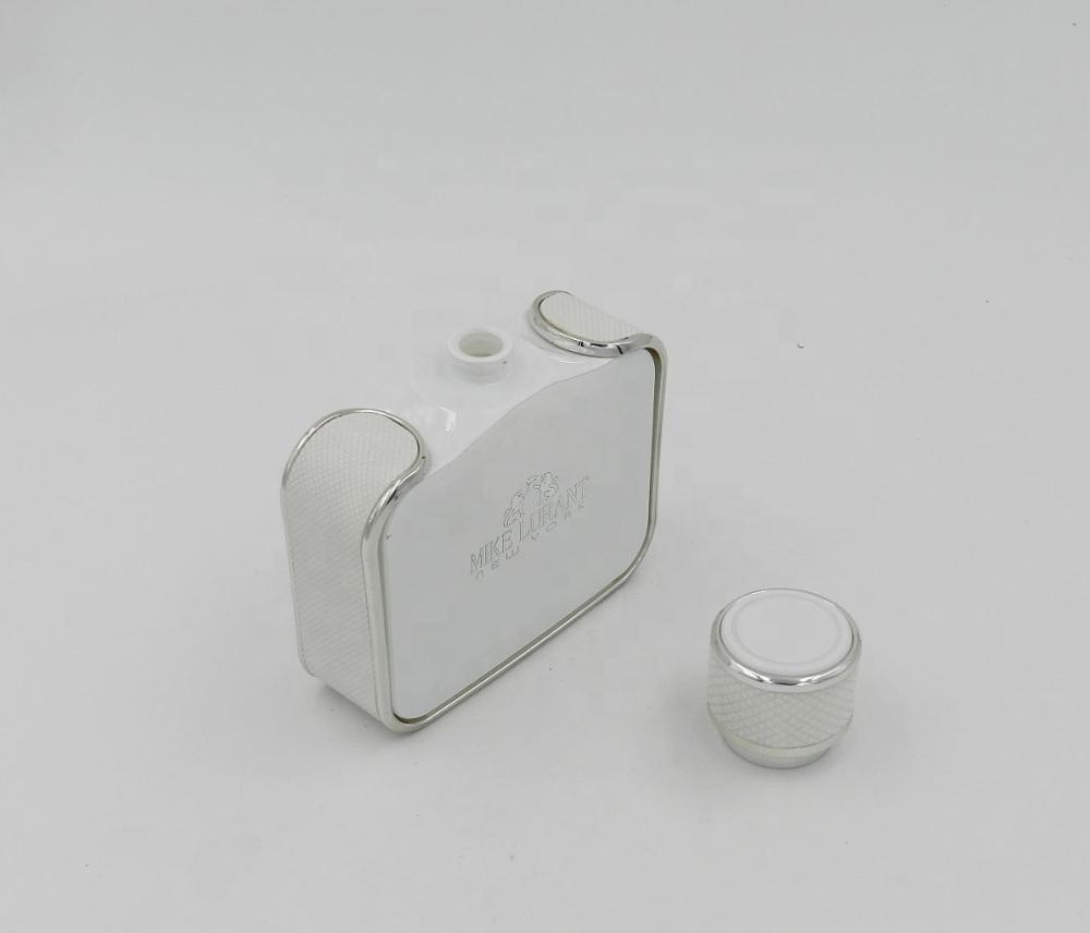 Wholesale high level private mold glass perfume bottle
