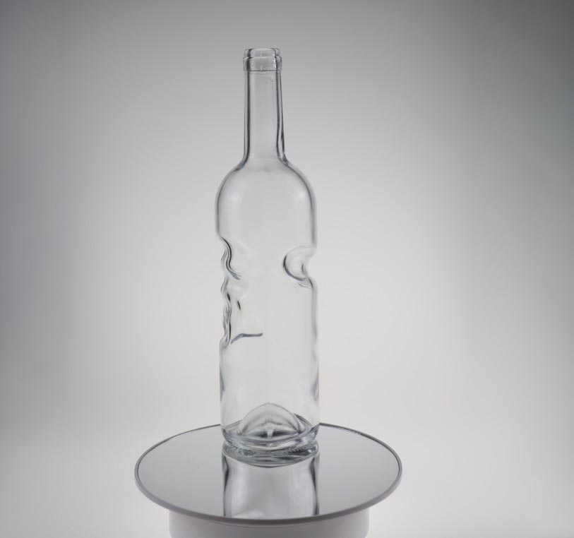 Wholesale high quality 750ml Palm Engraving Vodka Flask Wine Bottle