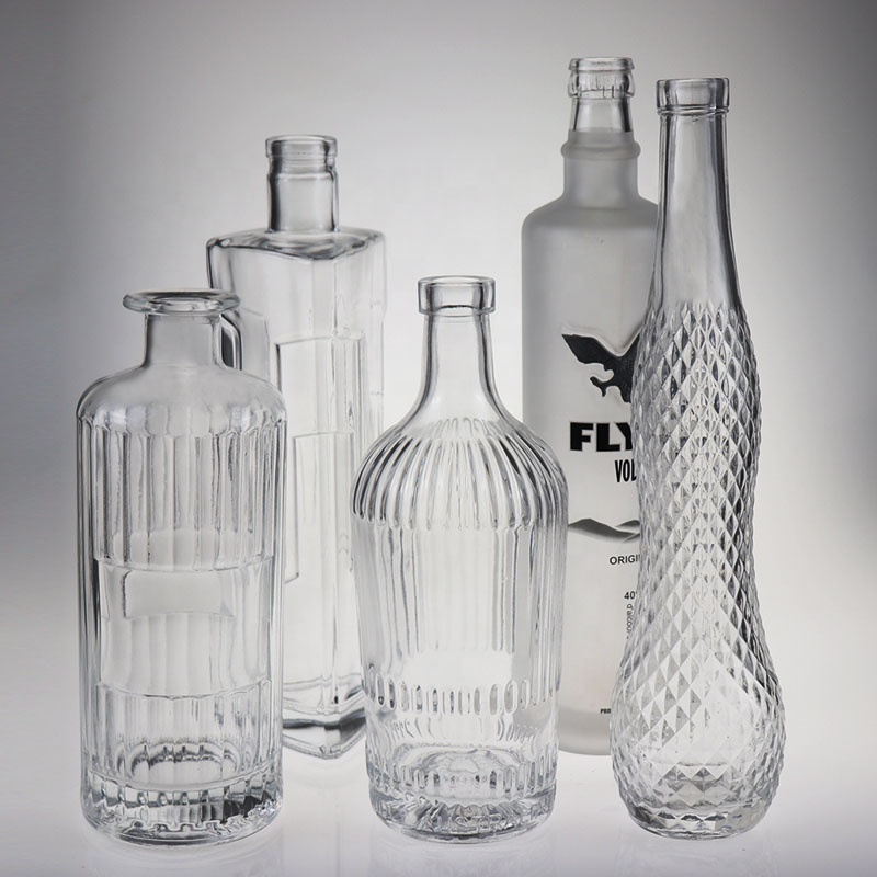 Wholesale high quality 750ml custom rum whiskey brandy glass bottle