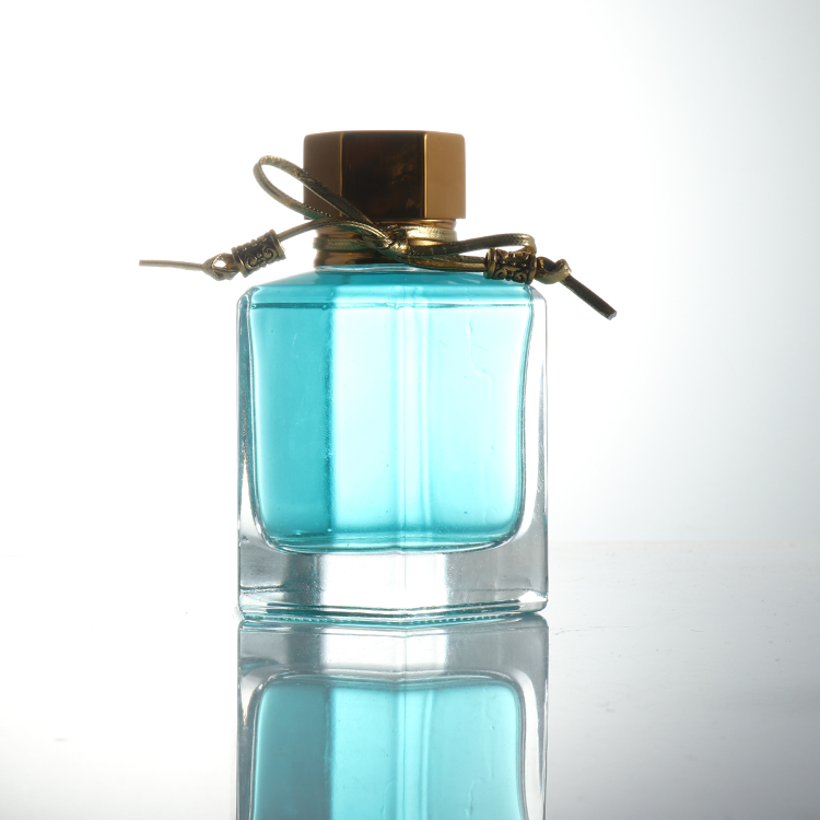 Wholesale high quality luxury square decorative empty reed diffuser glass bottles