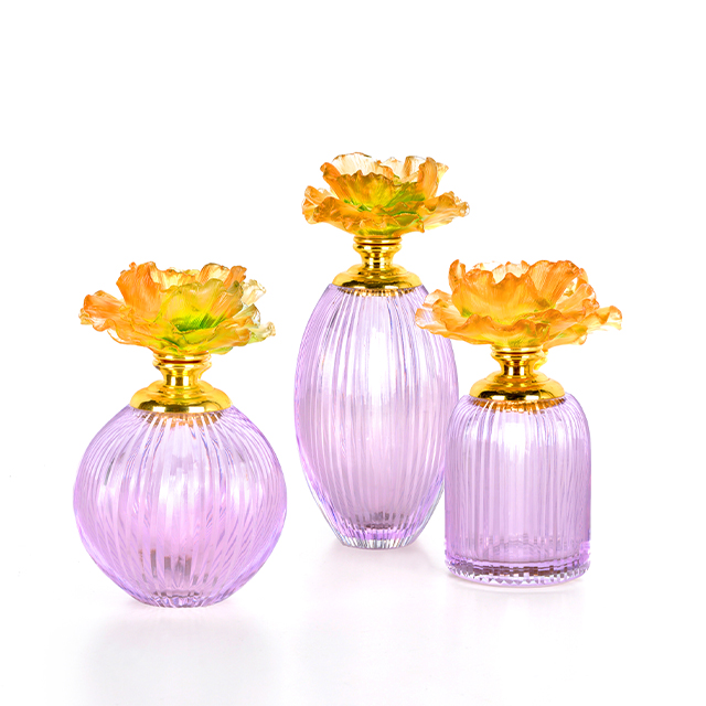 Wholesale hot selling 2021 new favorable pink color high quality luxury glass perfume bottle sets