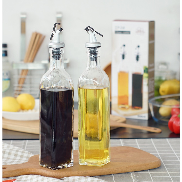 Wholesale kitchen accessories spice cooking tools soy sauce and vinegar leakproof 500ml glass oil bottles