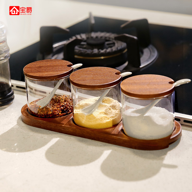 Wholesale kitchen seasoning boxes feature glass seasoning jars, wooden spoon lid and base for easy storage of three-piece sets