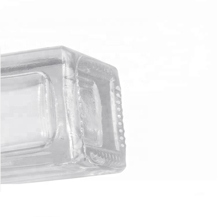 Wholesale luxury 15ml clear perfume glass bottle empty square shaped crystal spray perfume bottle with gold mist sprayer pump