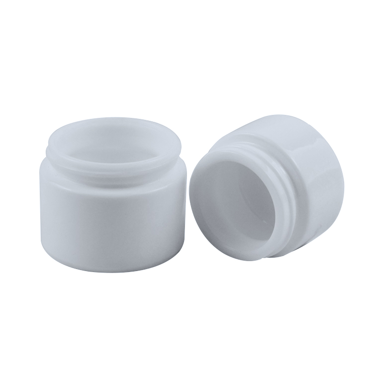 Wholesale luxury Cosmetic Packaging Empty 50ml 100ml White Glass Porcelain Container Face Cream Jar