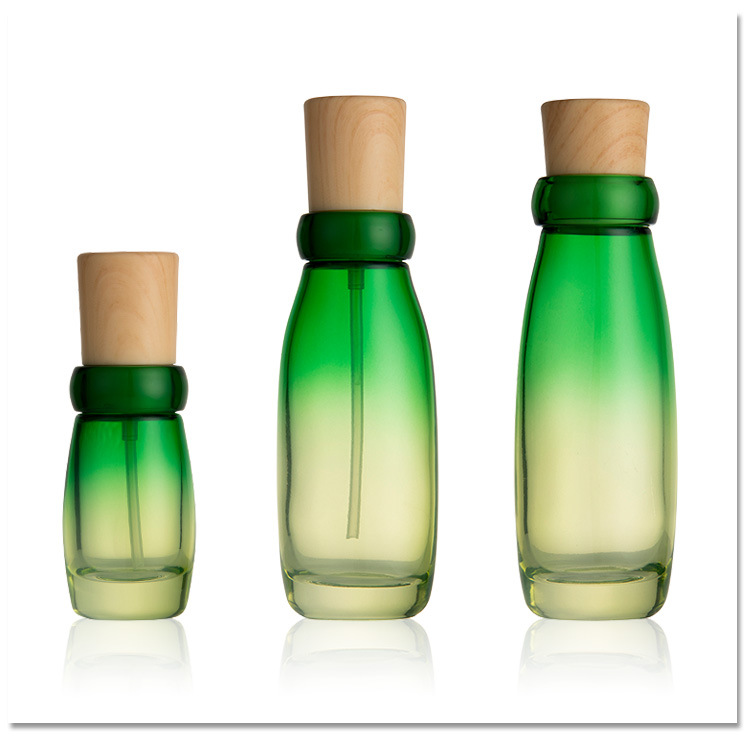 Wholesale luxury cosmetic packaging and cream jar 100ml container lotion cosmetic glass bottle