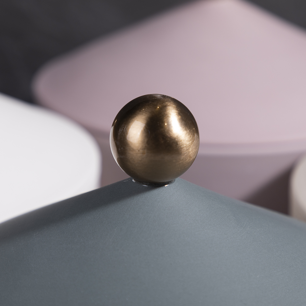 Wholesale modern porcelain jar ceramic jar with golden spot top decoractive color clay ceramic for home decor