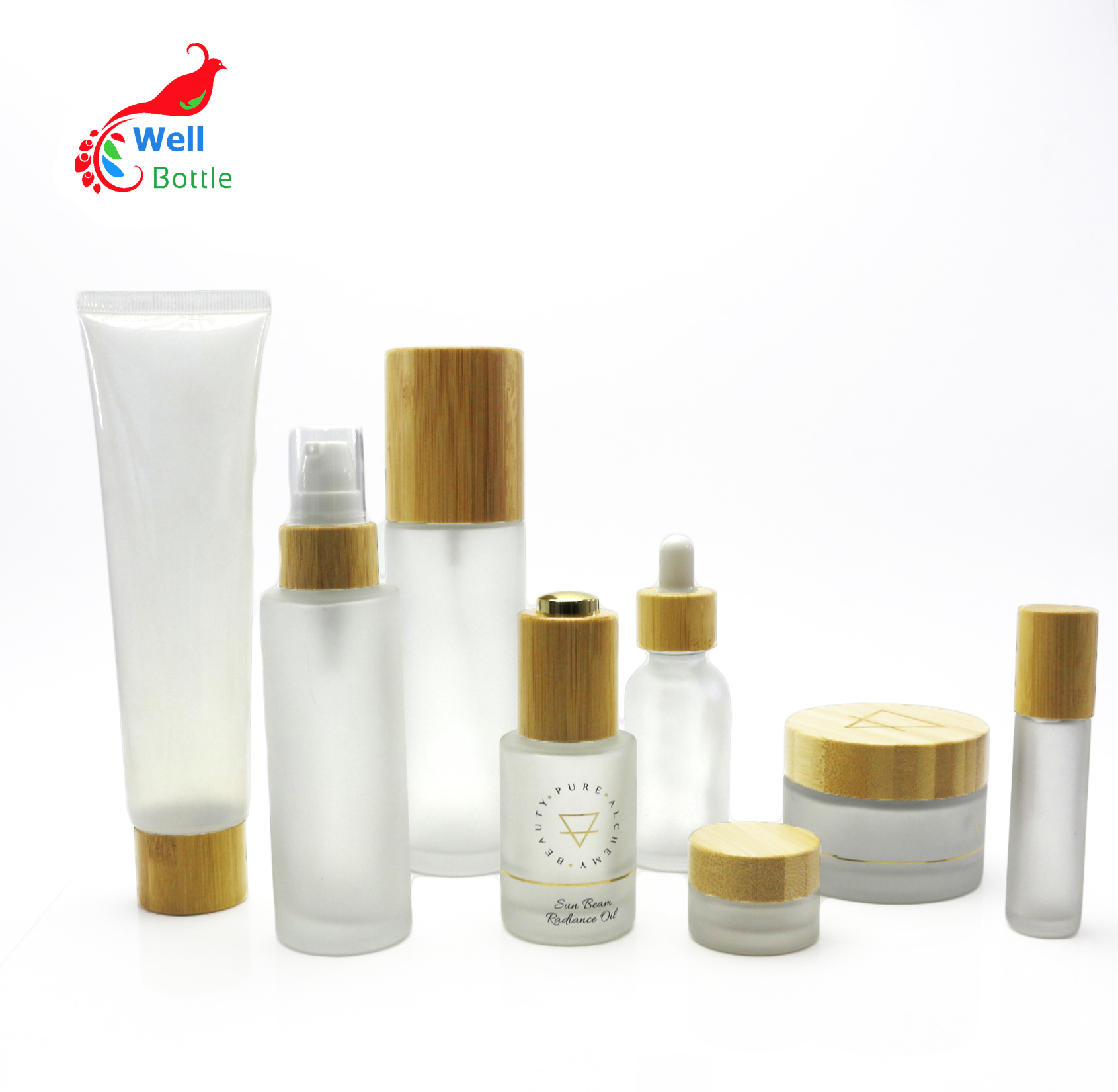 Wholesale round pump glass bottle with lotion bamboo pump top GB316E