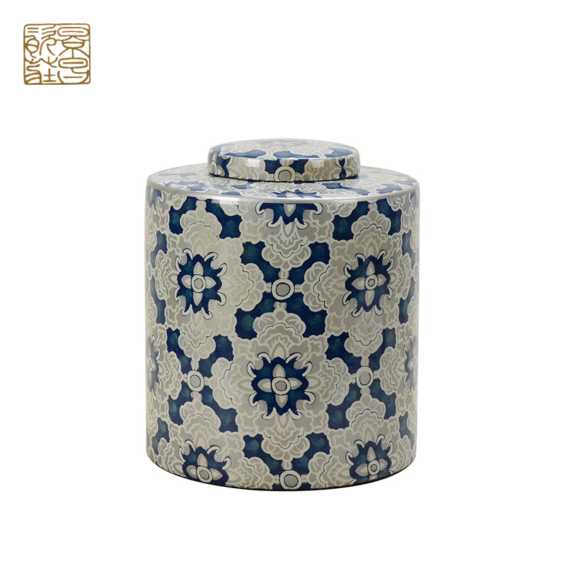 Wholesale small bule and white decoration ceramic jar