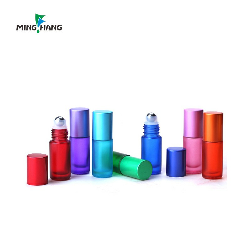Wholesale small colorful roller Stout bottles 5ml 10ml 0.5oz glass essential oil bottle glass perfume roller on bottles