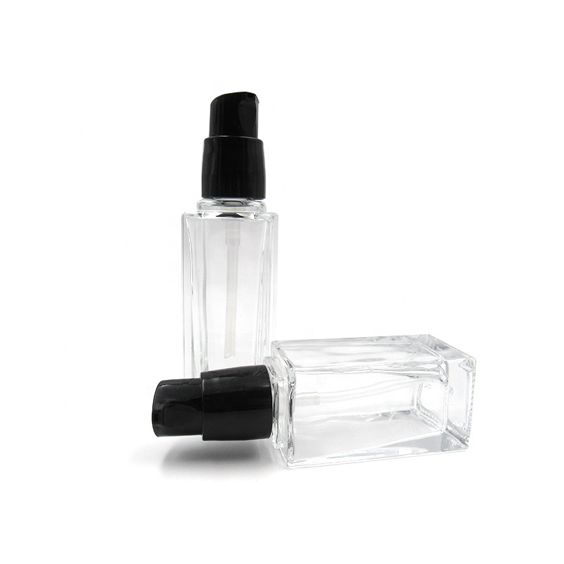 Wholesale square empty cosmetic lotion foundation packaging 15ml 20ml 30ml 40ml clear glass bottle with pump