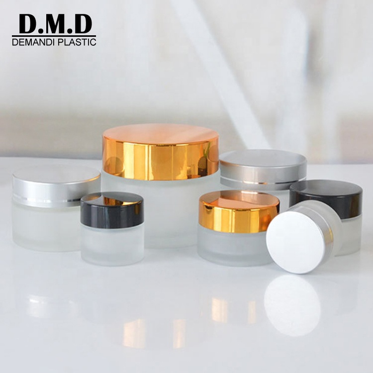 Wholesale suppliers 5ml 10ml 15ml 20ml 30ml 50ml round cream frosted glass cosmetic jar with golden lids