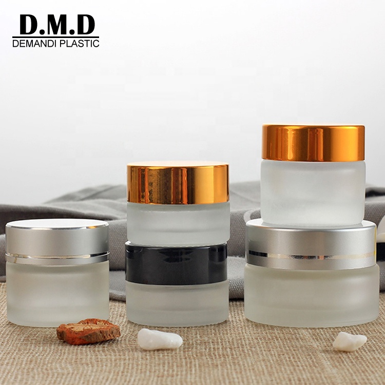 Wholesale suppliers 5ml 10ml 15ml 20ml 30ml 50ml round cream frosted glass cosmetic jar with golden lids