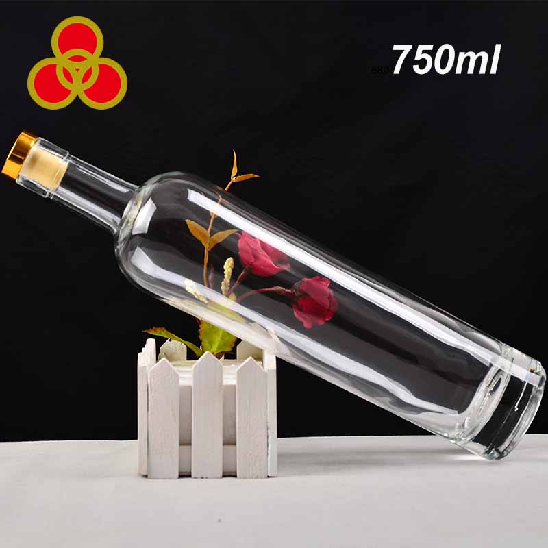 Wholesale transparent 750ml clear glass empty bottle vodka