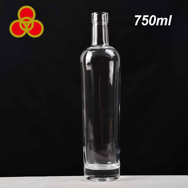 Wholesale transparent 750ml clear glass empty bottle vodka