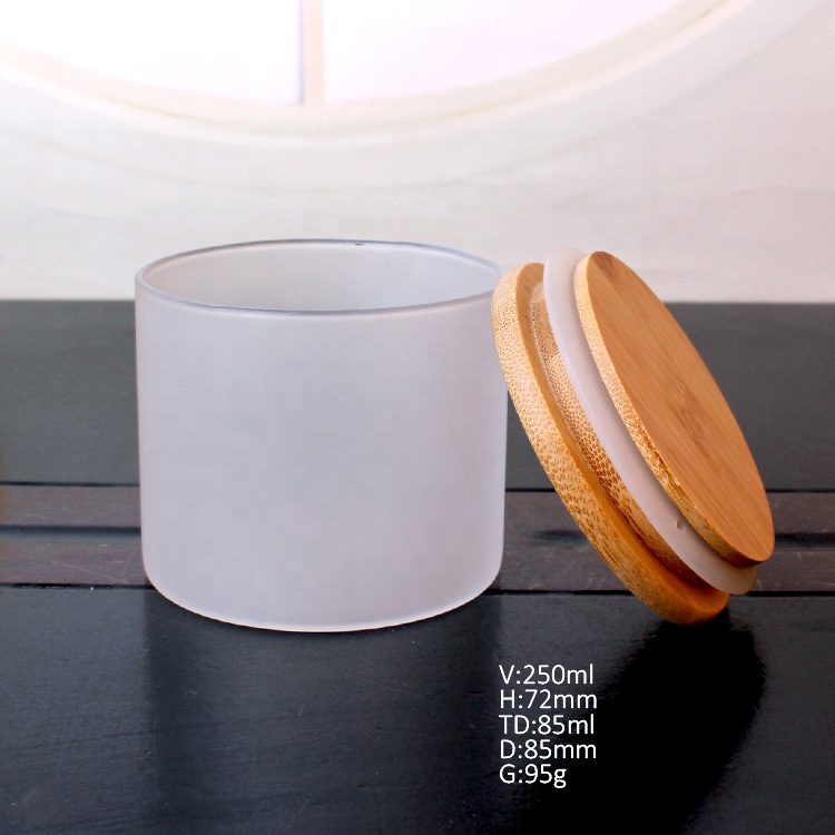 Wholesale wide mouth cylinder 250ml 8oz frost borosilicate glass jar for food storage with wooden bamboo lid